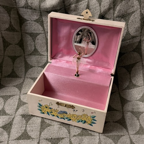 Vintage 1960s musical - vintage,