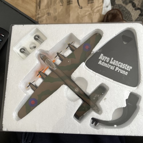 Atlas editions avro lancaster - atlas, editions.