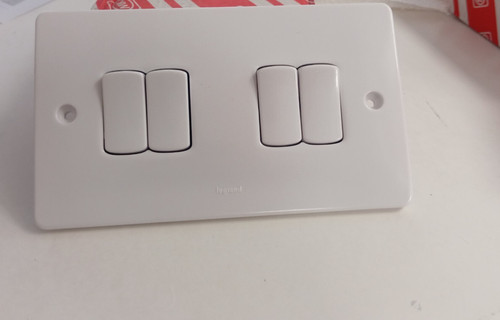 Legrand synergy 7300 - , 04