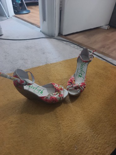Blowfish wedges floral size - blowfish,