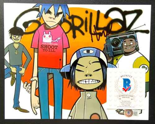 Jamie hewlett signed 8x10 - hewlett,