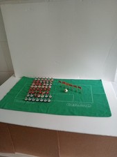 Subbuteo Lot Players, Training