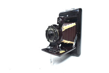 SOHO CADET CAMERA BLACK & MAROON CADET FOLDING CAMERA - VINTAGE ART DECO