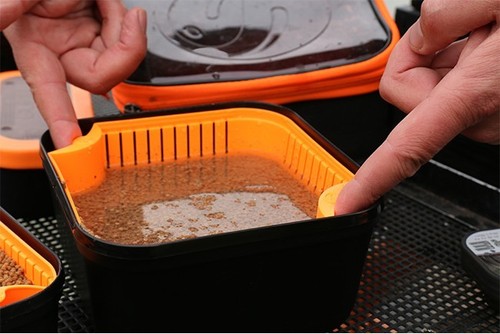 Guru bait strainer box - bait,