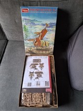 Amusing Hobby 1/35