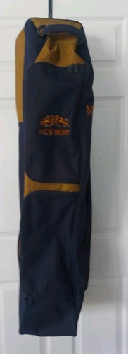 Newbery blue gold - newbery, cricket