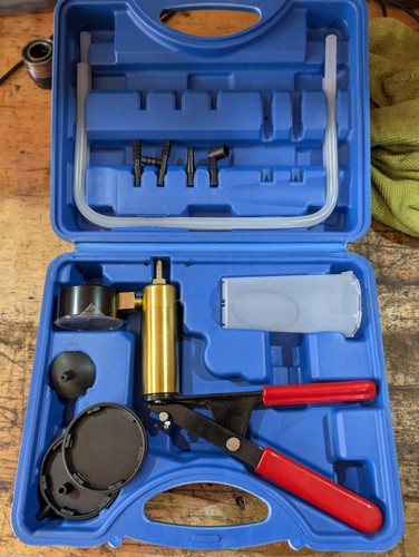 Hand held vacuum pump pressure - vacuum,