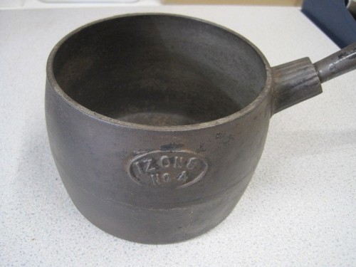 Vintage cast iron pan izons - cast,