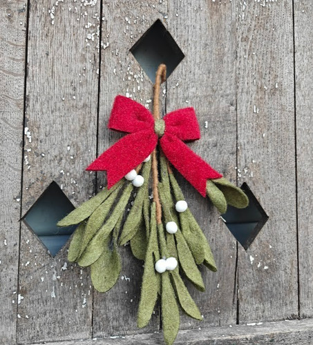 Christmas felt mistletoe cm - mistletoe,