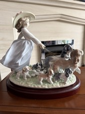 Lladro Privilege Puppy Parade