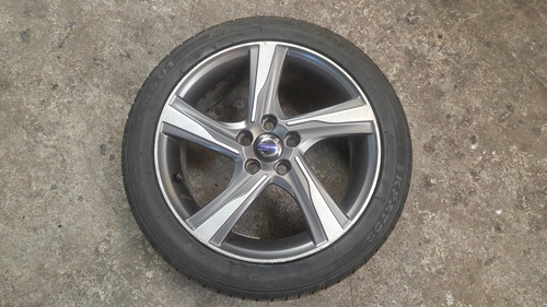 Volvo v40 v60 design - v40, r