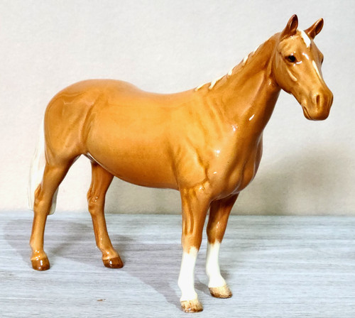 Beswick huntsman pony - pony, horse