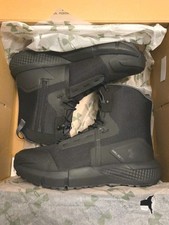 Under Armour UA Charged Valsetz Zip Mens Size 10 Black New In Box 