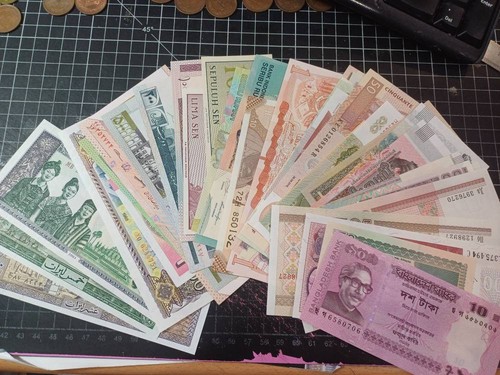 100 different world paper - 100,