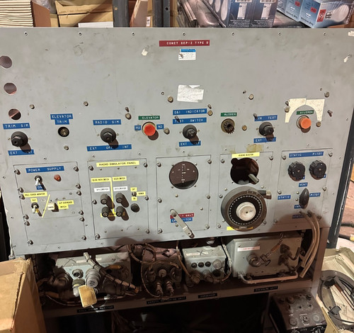 Vintage comet aircraft radio - aircraft,