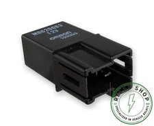 Genuine Mitsubishi (1990-2005) Multi-Use 4-Pin Black Relay MB629083 12V Omron
