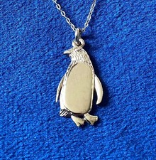 Rare Ola Gorie 9ct Gold Penguin Pendant Edinburgh 1982 with 9ct Gold Chain Boxed
