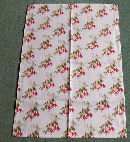 Fuchsia tea towel - fuchsia,