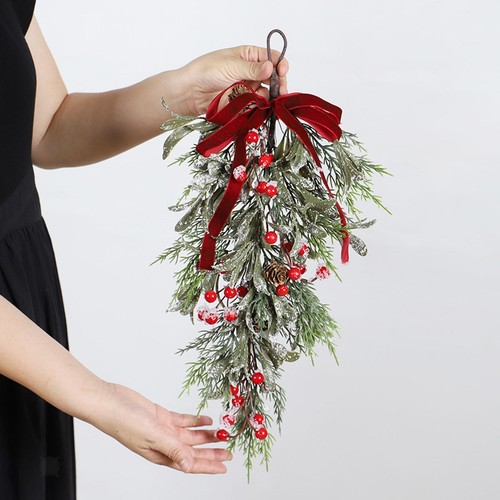 Christmas teardrop swag front - teardrop,