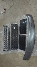 Range Rover Grill Bonnet Trim