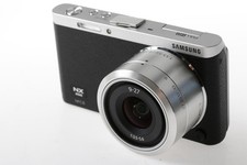 Samsung NX Mini with 9-27mm