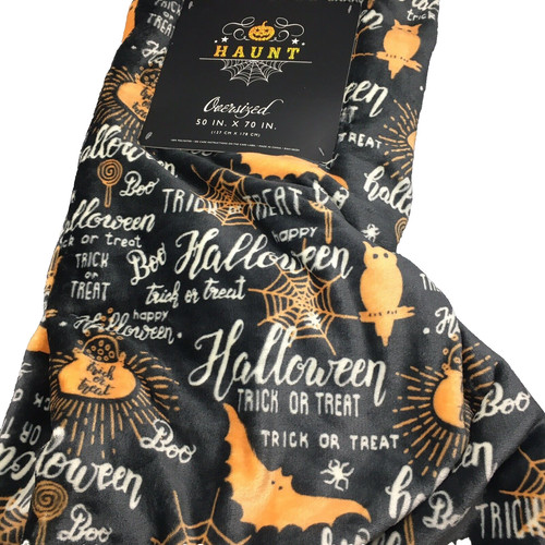 Halloween haunt throw blanket - haunt,