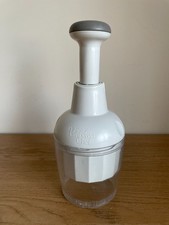 THE PAMPERED CHEF Food Chopper / Slicer / Dicer