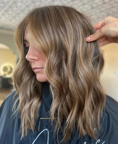 Ash brown with - with, bronde