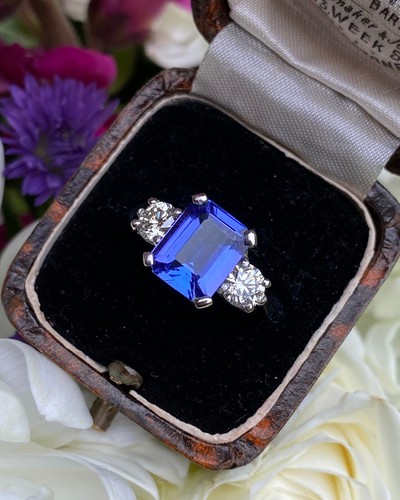 Tanzanite and diamond three - tanzanite,