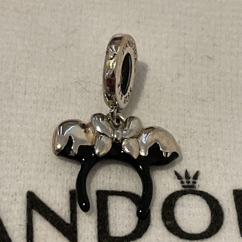 Pandora disney parks charm - disney,