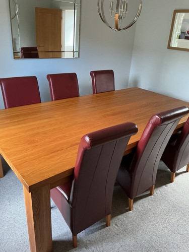 Immaculate large solid - large, oak