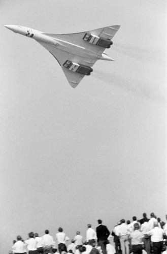 The concorde makes its - the, first