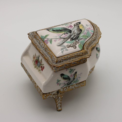 Vntg porcelain grand - vntg, piano