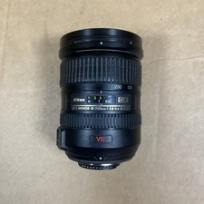 Nikon AF-S DX Nikkor 18-200mm