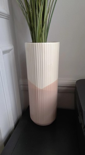 New raya tall hand - new, hand-painted