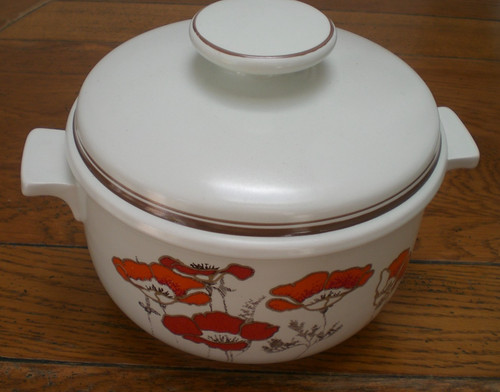 Lidded serving dish royal - a,