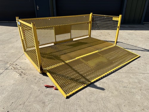 Loading cage man - loading, cage✅man