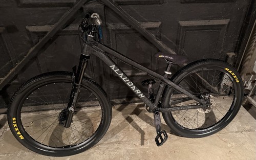 Alaudark dirt jump bike - dirt,