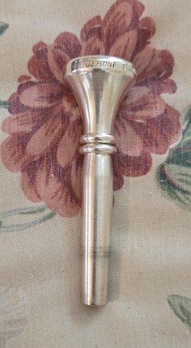 Jet tone studio model - model, b