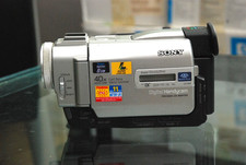 SONY DCR-TRV11E DIGITAL HANDYCAM MINI DV CAMCORDER ZEISS TESTED BATTERY/CHARGER