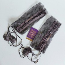 Maison Close Lace Fingerless