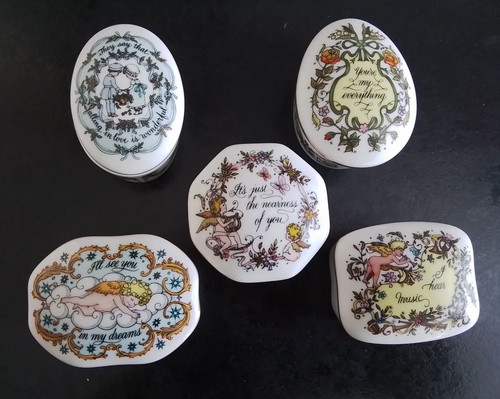 Five songs love music boxes - five,