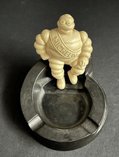 MICHELIN MAN BIBENDUM TYRE TIRE VINTAGE BLACK BAKELITE GARAGE OFFICE ASHTRAY