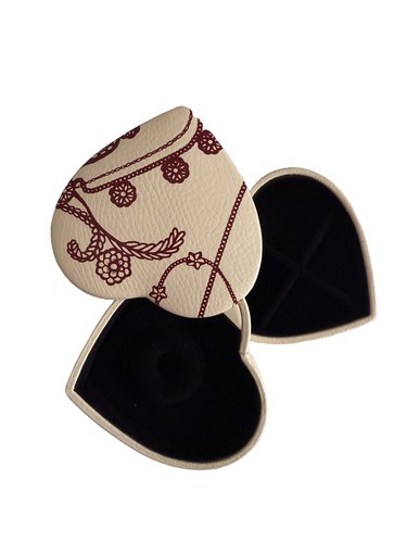 Pandora leather heart shaped - heart,