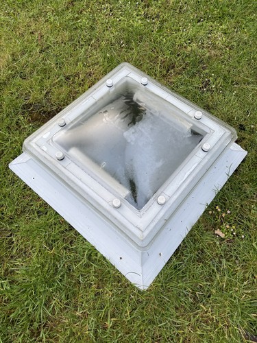 Flat roof domed - roof,