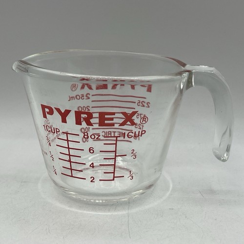 Vintage pyrex 508 - cup, oz