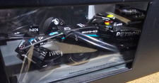 SPARK 1/18 MERCEDES AMG