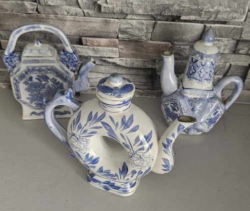Chinese style porcelain teapot - porcelain,