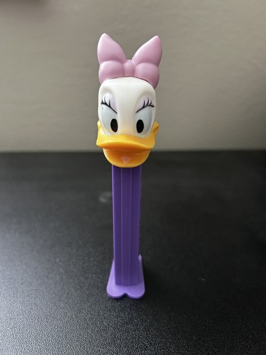 Pez disney daisy - pez, duck