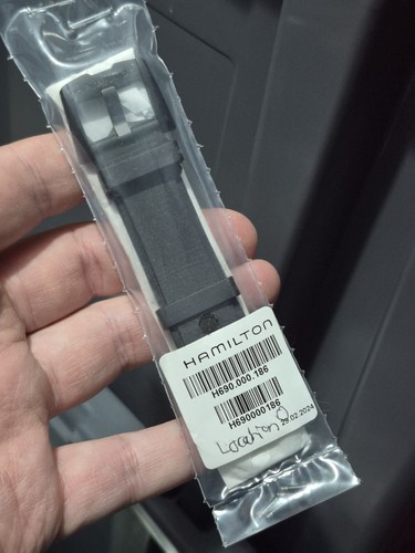 Replacement rubber strap - strap,